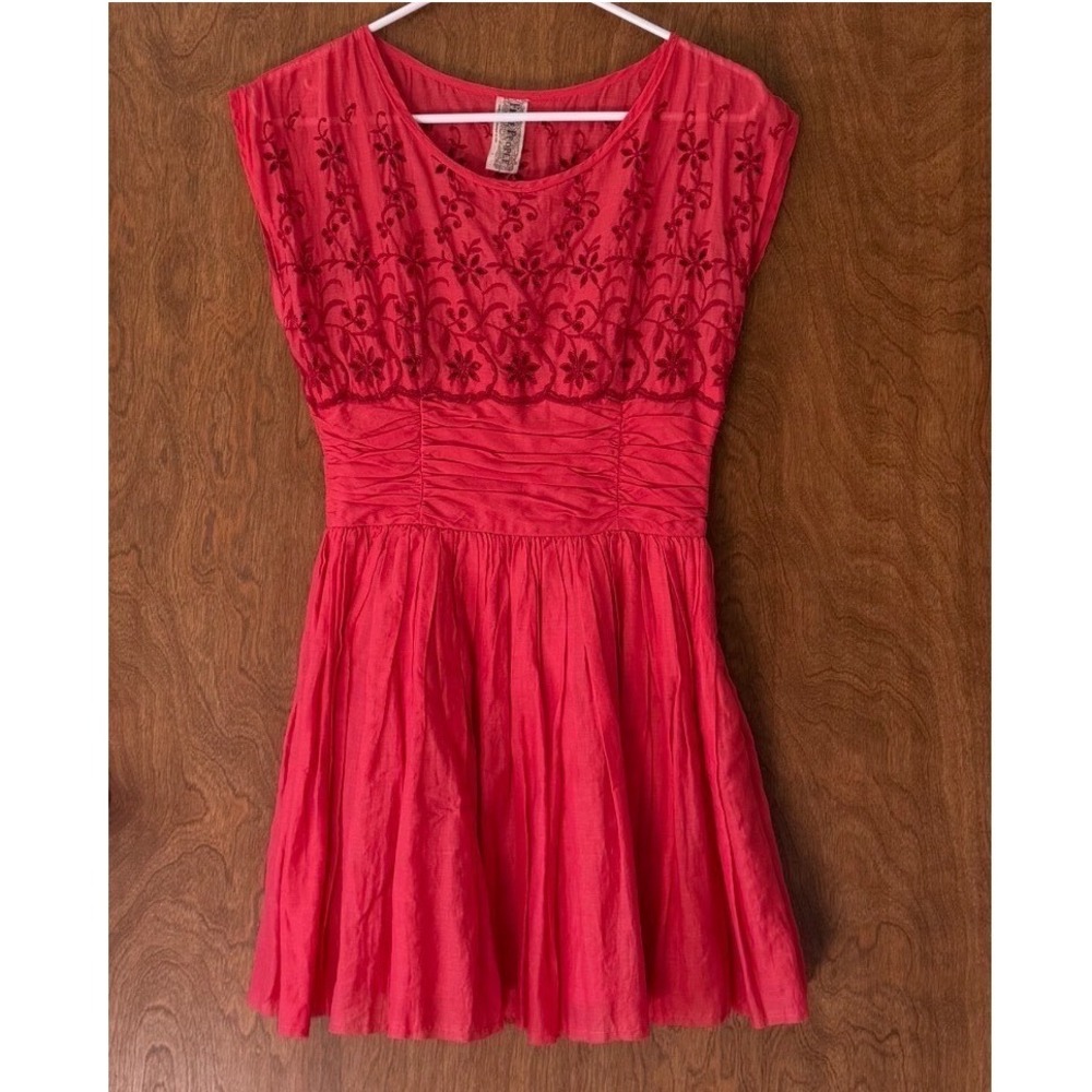 Free People sz 2 Rose Garden Eyelet Embroidered Fit Flare Babydoll Poppy Dress - Picture 2 of 10